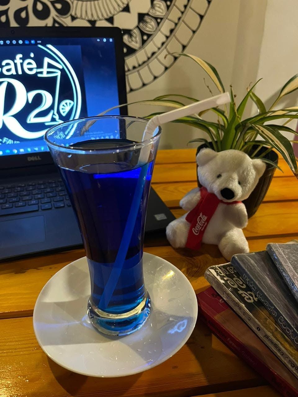 Blue iced drink at Café R2 juice bar, Urubokka